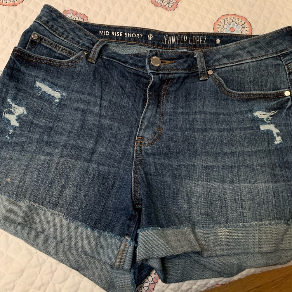Jennifer Lopez size 10 denim shorts!